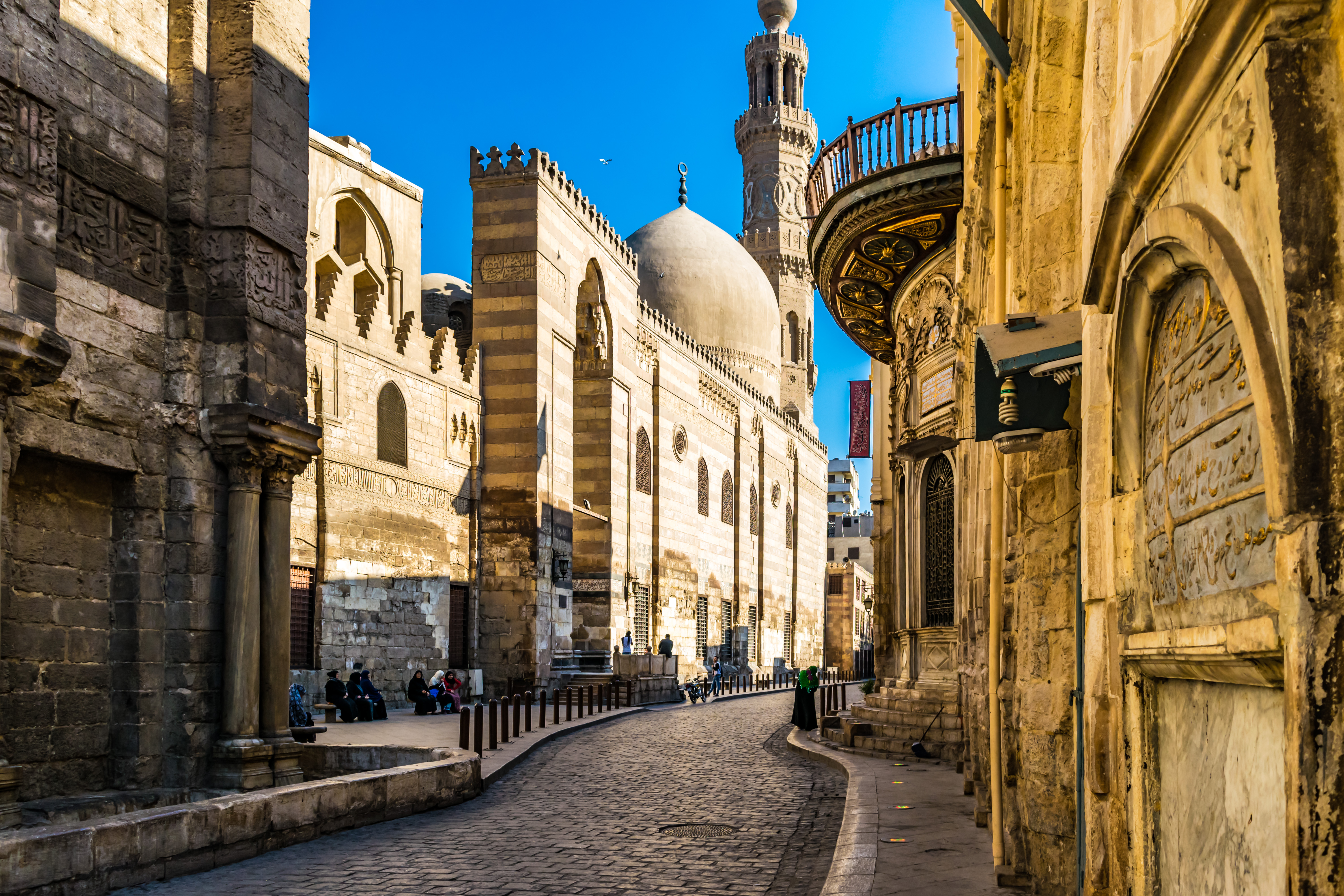 Walking Tour El-Moez Street and Khan Khalili Bazaar 